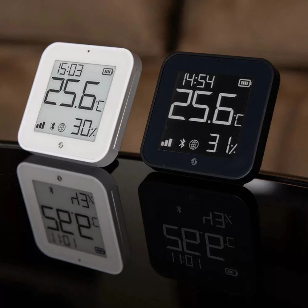 Shelly BLU H&T Display ZB – Temperature, humidity, and light sensor with an e-paper display